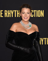Blake Lively Longsleeve T-shirt #3938160
