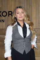 Blake Lively Longsleeve T-shirt #3938165