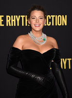 Blake Lively Longsleeve T-shirt #3938175