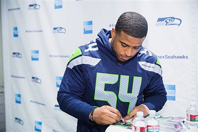 Bobby Wagner puzzle 3478984