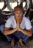 Brad Pitt Longsleeve T-shirt #2209178