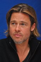 Brad Pitt Longsleeve T-shirt #2250385