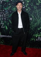 Brad Pitt Longsleeve T-shirt #2702300