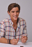 Brenton Thwaites t-shirt #2492407