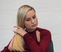 Brie Larson Sweatshirt #3678336