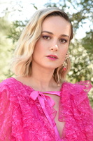 Brie Larson Sweatshirt #3720403