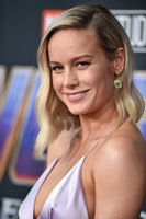 Brie Larson Sweatshirt #3836487