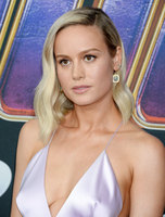 Brie Larson Sweatshirt #3836513