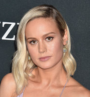 Brie Larson Longsleeve T-shirt #3836546