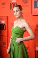 Brie Larson Longsleeve T-shirt #3836558