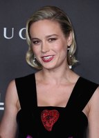 Brie Larson Longsleeve T-shirt #3916720