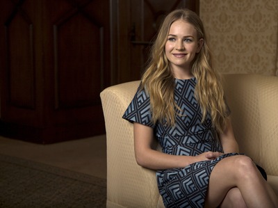 Britt Robertson posters