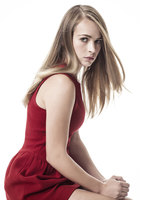 Britt Robertson longsleeve t-shirt #2520767