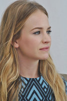 Britt Robertson longsleeve t-shirt #2593265