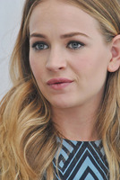 Britt Robertson longsleeve t-shirt #2593267