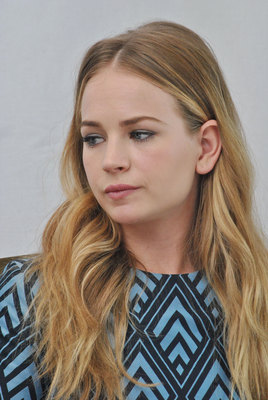 Britt Robertson posters