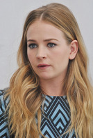 Britt Robertson Sweatshirt #2593270