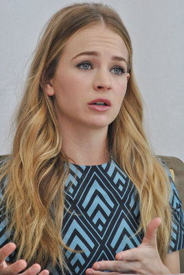 Britt Robertson posters