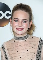 Britt Robertson mug #G1204544