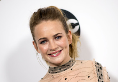 Britt Robertson posters