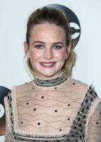 Britt Robertson hoodie #2962465