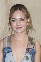 Britt Robertson mug #G1416916