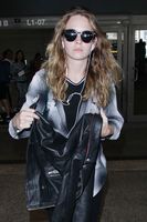 Britt Robertson longsleeve t-shirt #3174822