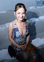 Britt Robertson mug #G1416930