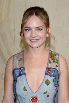 Britt Robertson posters