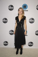 Britt Robertson Sweatshirt #3777123