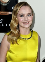 Britt Robertson hoodie #3949892