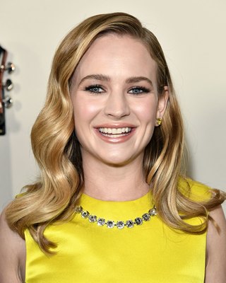 Britt Robertson posters