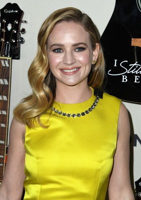 Britt Robertson posters