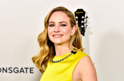 Britt Robertson posters