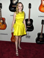 Britt Robertson hoodie #3949934