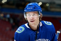 Brock Boeser Longsleeve T-shirt #3543139