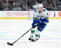 Brock Boeser Longsleeve T-shirt #3543166