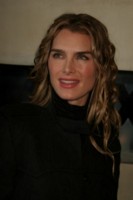 Brooke Shields Longsleeve T-shirt #1324259