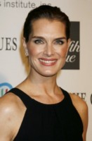 Brooke Shields Longsleeve T-shirt #1477513