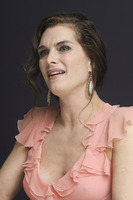Brooke Shields Longsleeve T-shirt #2355355