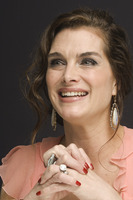 Brooke Shields Longsleeve T-shirt #2355407