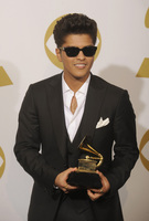 Bruno Mars t-shirt #1989044
