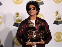 Bruno Mars hoodie #3224096