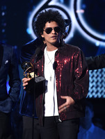 Bruno Mars hoodie #3224110