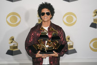 Bruno Mars Sweatshirt #3224132