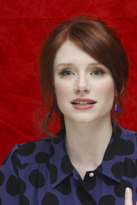 Bryce Dallas Howard Poster 2355478