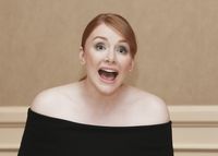 Bryce Dallas Howard Longsleeve T-shirt #2627386