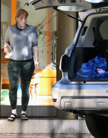 Bryce Dallas Howard Longsleeve T-shirt #2728505