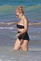 Busy Philipps mug #G1183988