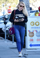 Busy Philipps magic mug #G1308282